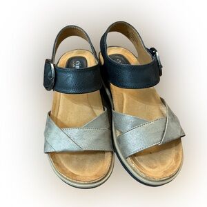 Eurosoft by Soft Trendy Black and Silver Sandals New